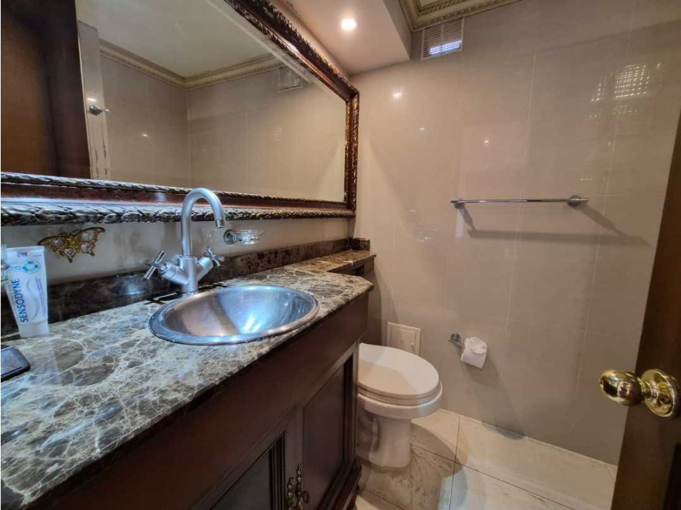 Apartamento en venta en Los Rosales, Bogotá · foto 20 de 24