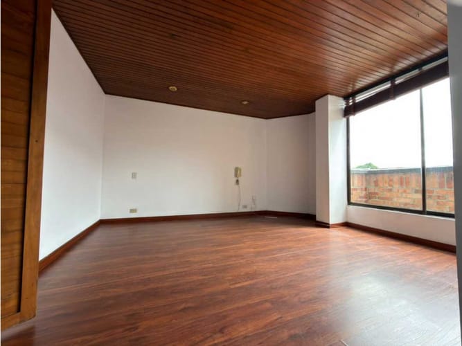 Apartamento de 3 alcobas en venta en Colina Campestre, Bogotá, 140 m² · foto 5 de 14