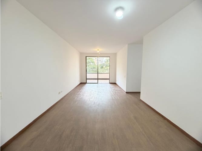 Apartamento de 3 alcobas en venta en La Florida, Medellín, 87 m² · foto 6 de 24