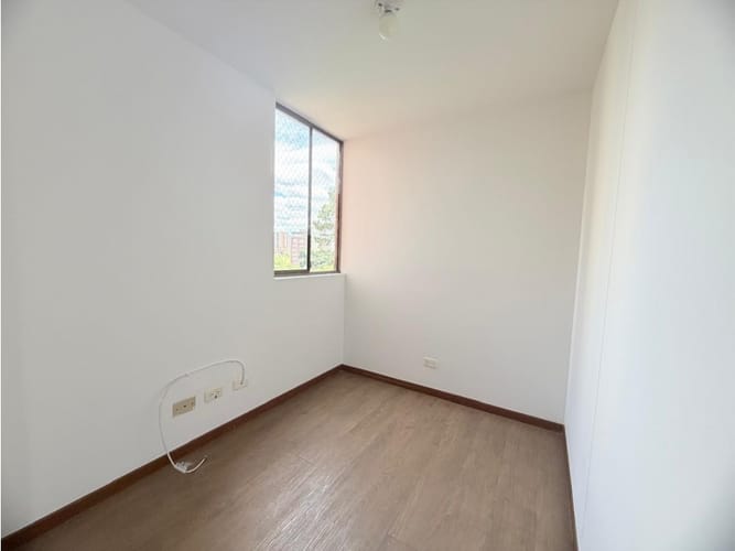 Apartamento de 3 alcobas en venta en La Florida, Medellín, 87 m² · foto 15 de 24