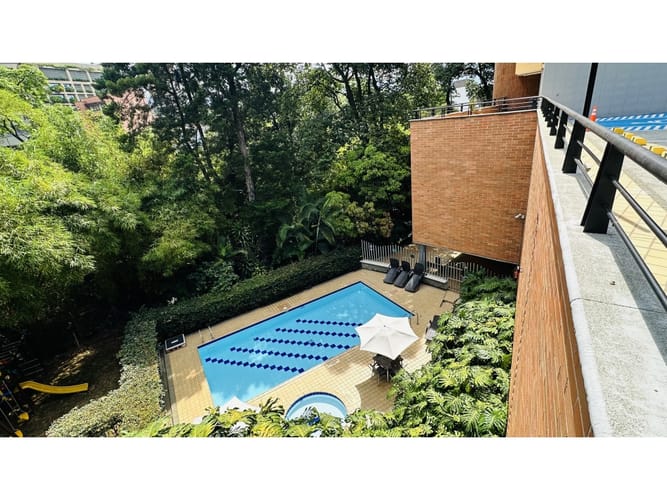 Apartamento de 3 alcobas en venta en La Florida, Medellín, 87 m² · foto 20 de 24