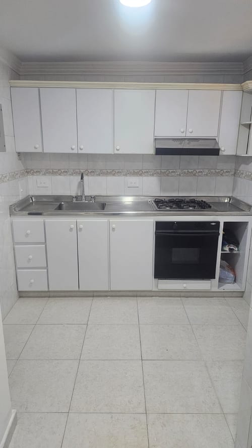 Apartamento de 4 alcobas en venta en Las Granjas, Neiva, 94 m² · foto 10 de 16