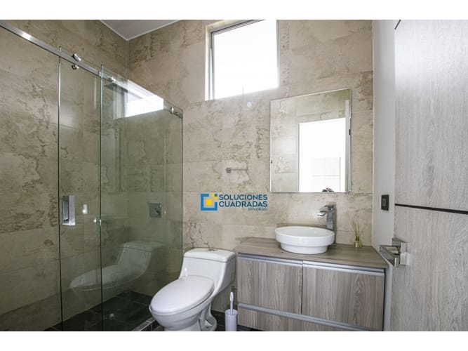 Casa de 4 alcobas en arriendo en La Diana, Sopó, 398 m² · foto 13 de 20