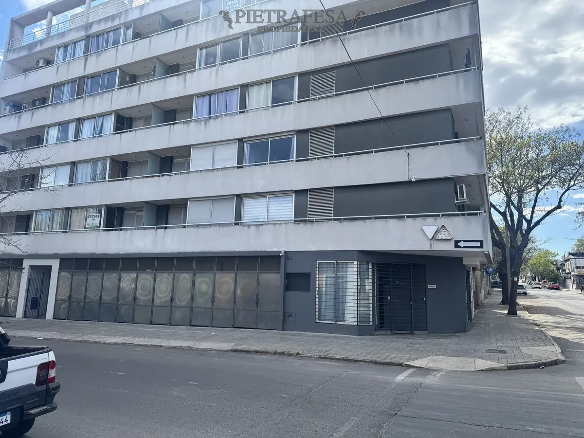 Apartamento en alquiler, 1 dormitorio, 1 baño, balcón. Tres Cruces. · Foto 12