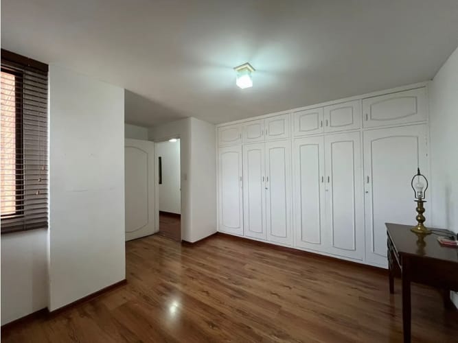 Apartamento de 3 alcobas en venta en Cristales, Cali, 170 m² · foto 12 de 13