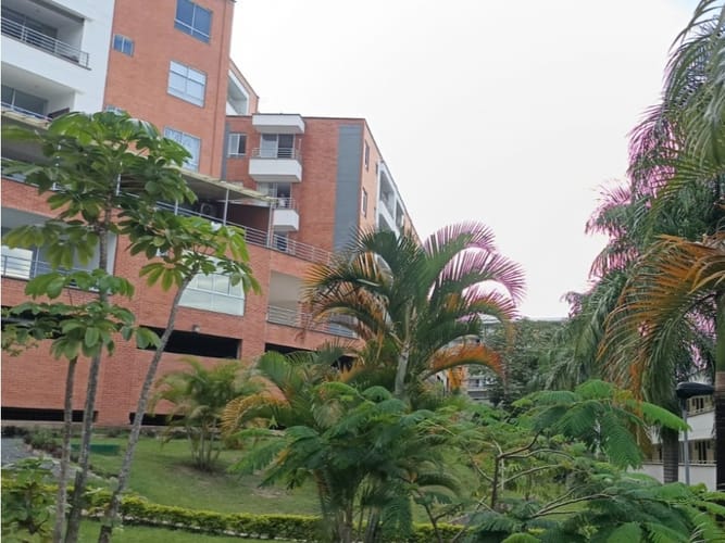 Apartamento de 3 alcobas en venta en Cristales, Cali, 114 m² · foto 2 de 14