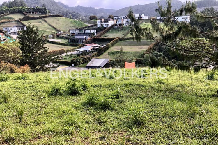 Lote en venta en El Retiro · foto 5 de 5