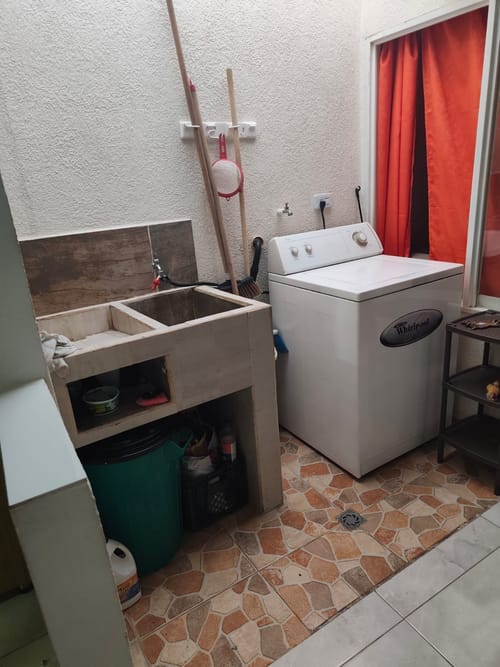 Casa de 3 alcobas en venta en El Lauro, Candelaria, 110 m² · foto 18 de 19