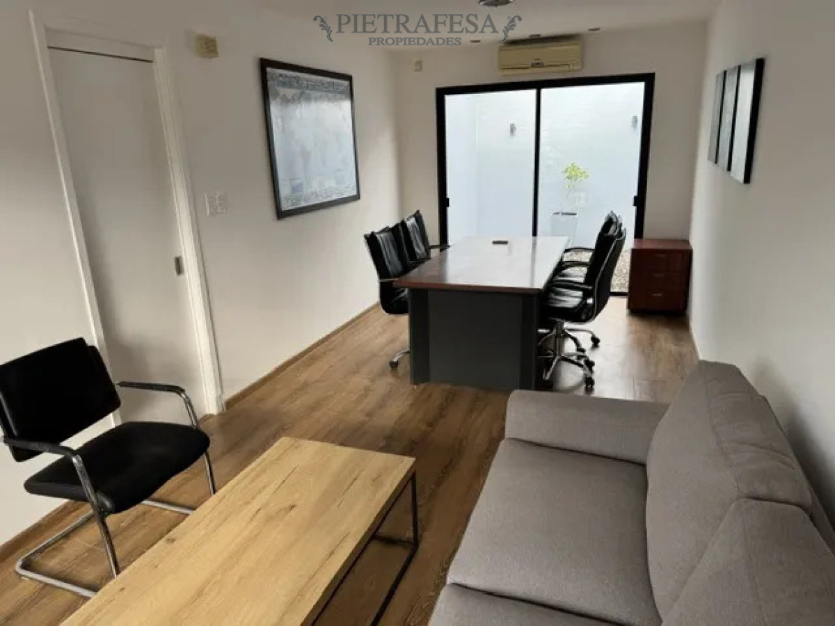 Oficina en alquiler, 2 privados, 1 baño. Carrasco. · Foto 9