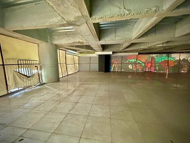Local en venta en U. Dep. A. Galindo Plaza Toros, Cali, 241 m² · foto 8 de 10