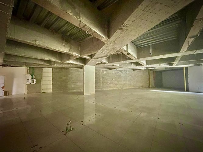 Local en venta en U. Dep. A. Galindo Plaza Toros, Cali, 241 m² · foto 5 de 10