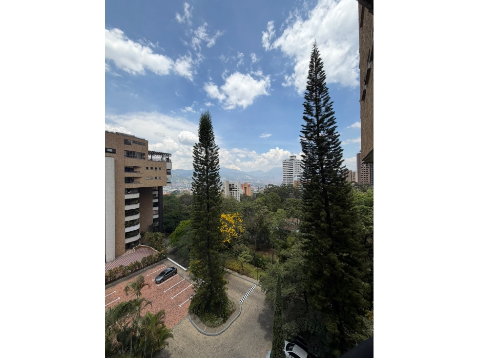 Apartamento en arriendo en El Poblado, Medellín · foto 11 de 24