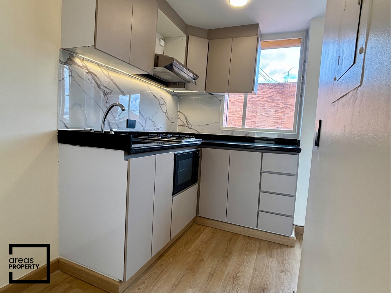 Apartamento en venta en Provivienda Oriental, Bogotá · foto 8 de 16