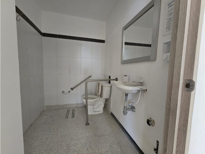 Local en arriendo en Fundadores, Armenia, 100 m² · foto 10 de 13