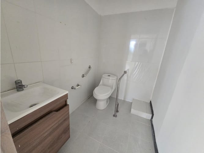 Local en arriendo en Fundadores, Armenia, 100 m² · foto 13 de 13