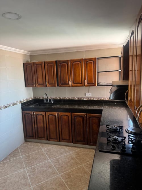 Apartamento de 3 alcobas en venta en Laureles, Medellín, 277 m² · foto 6 de 16