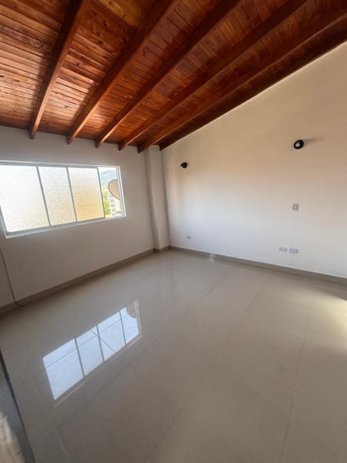 Apartamento de 3 alcobas en venta en Laureles, Medellín, 277 m² · foto 7 de 16