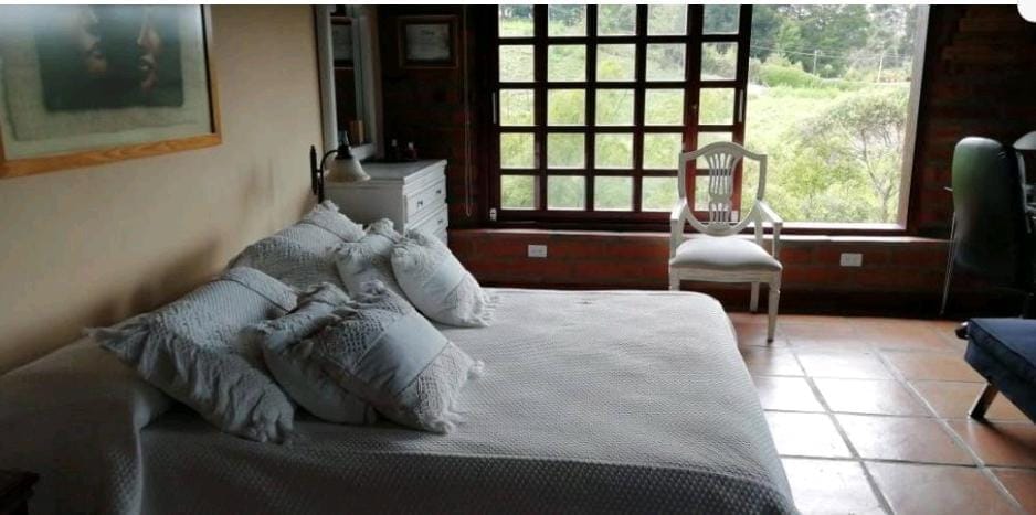 Casa de 5 alcobas en venta en Cuchillas De San Jose, Rionegro, 360 m² · foto 6 de 11