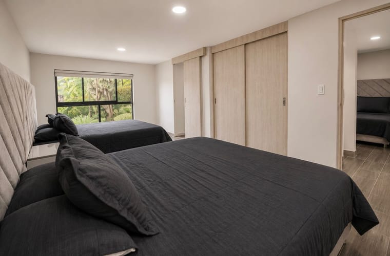 Casa de 7 alcobas en venta en Loma Del Chocho, Envigado, 850 m² · foto 4 de 23