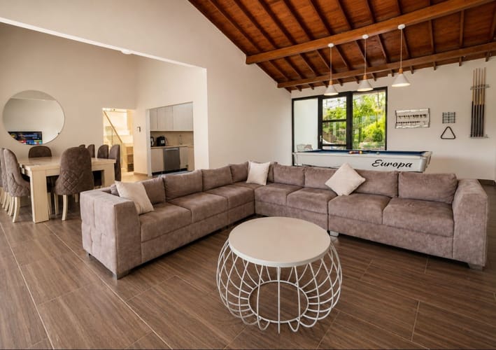 Casa de 7 alcobas en venta en Loma Del Chocho, Envigado, 850 m² · foto 10 de 23