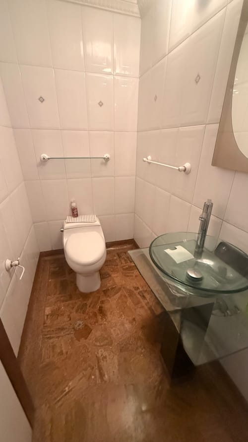 Apartamento de 3 alcobas en venta en Santa Barbara Central, Bogotá, 241 m² · foto 10 de 24