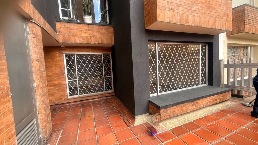 Apartamento de 3 alcobas en venta en Santa Barbara Central, Bogotá, 241 m² · foto 19 de 24