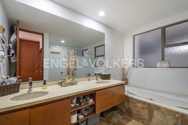 Apartamento de 3 alcobas en venta en Cerros De Suba, Bogotá, 202 m² · foto 12 de 20