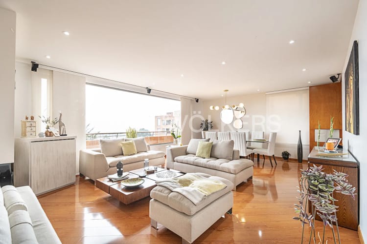 Apartamento de 3 alcobas en venta en Cerros De Suba, Bogotá, 202 m² · foto 3 de 20