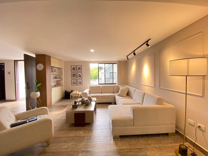 Casa de 4 alcobas en venta en Ruitoque, Floridablanca, 254 m² · foto 2 de 14