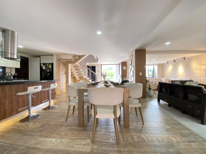 Casa de 4 alcobas en venta en Ruitoque, Floridablanca, 254 m² · foto 10 de 14