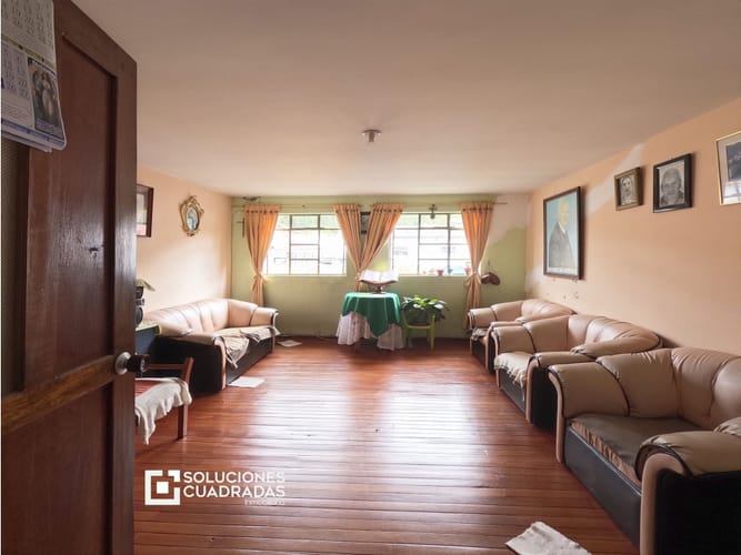 Casa de 5 alcobas en venta en Centro, Sopó, 170 m² · foto 5 de 6