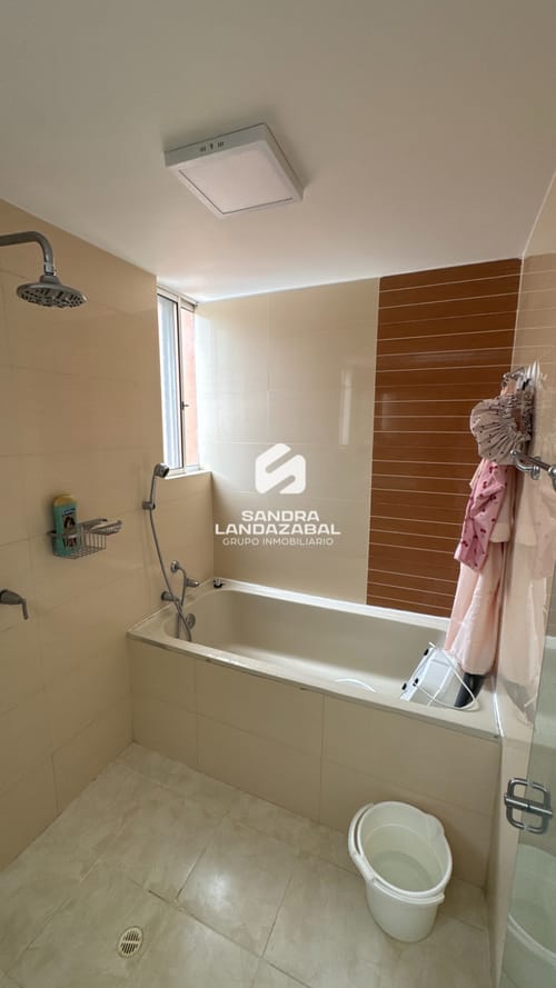 Casa de 4 alcobas en venta en Lagos Del Cacique, Bucaramanga, 301 m² · foto 23 de 24