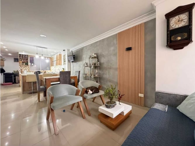 Apartamento en venta en Laureles, Bogotá · foto 2 de 16