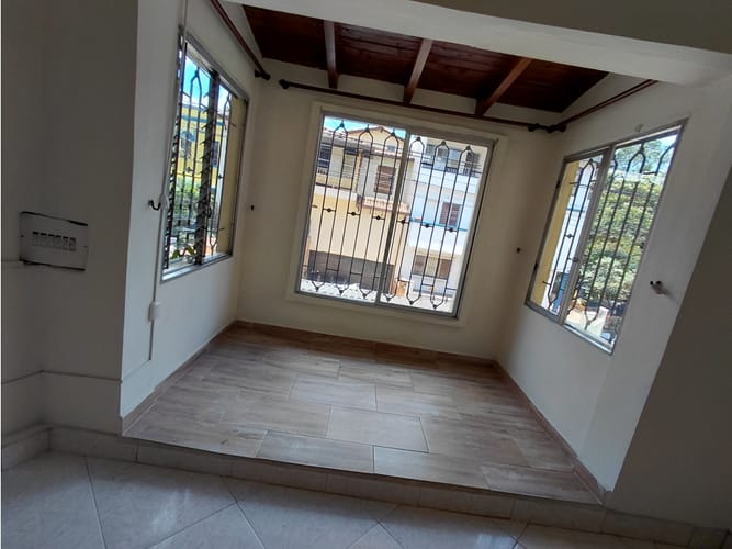 Casa de 3 alcobas en venta en Boston, Medellín, 99 m² · foto 24 de 24