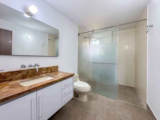 Casa de 4 alcobas en venta en Cn. Terrazas De Mezuli, Piedecuesta, 400 m² · foto 10 de 20