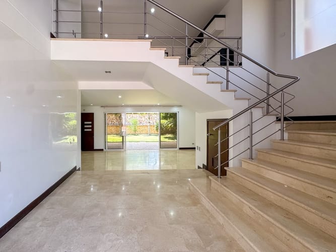 Casa de 4 alcobas en venta en Cn. Terrazas De Mezuli, Piedecuesta, 400 m² · foto 5 de 20
