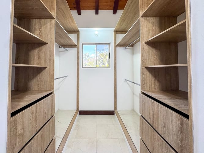 Casa de 4 alcobas en venta en Cn. Terrazas De Mezuli, Piedecuesta, 400 m² · foto 11 de 20