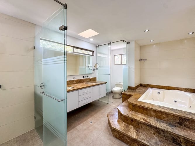 Casa de 4 alcobas en venta en Cn. Terrazas De Mezuli, Piedecuesta, 400 m² · foto 14 de 20