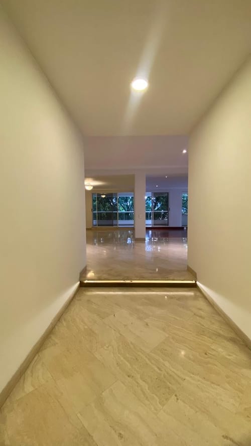 Apartamento de 4 alcobas en venta en Los Balsos, Medellín, 380 m² · foto 11 de 15