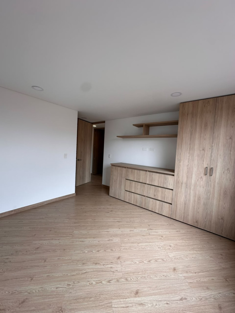 Apartamento en venta en El Batán, Bogotá · foto 8 de 19