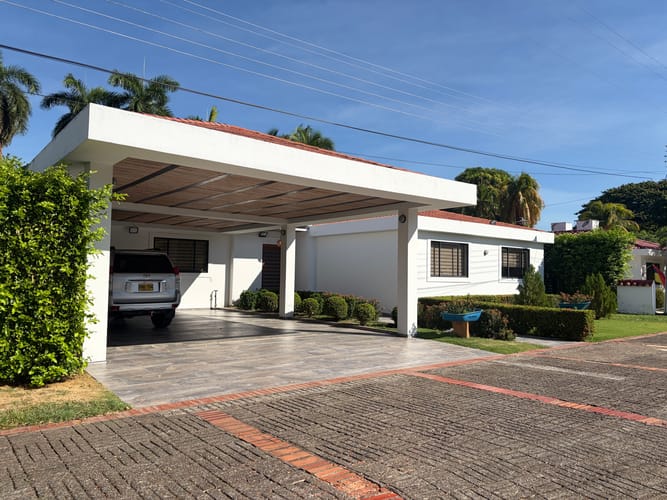 Casa de 5 alcobas en venta en Bosques De Peñalisa, Ricaurte, 500 m² · foto 2 de 20