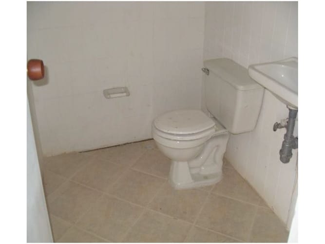 Bodega en arriendo en La Aguacatala, Medellín, 300 m² · foto 10 de 12