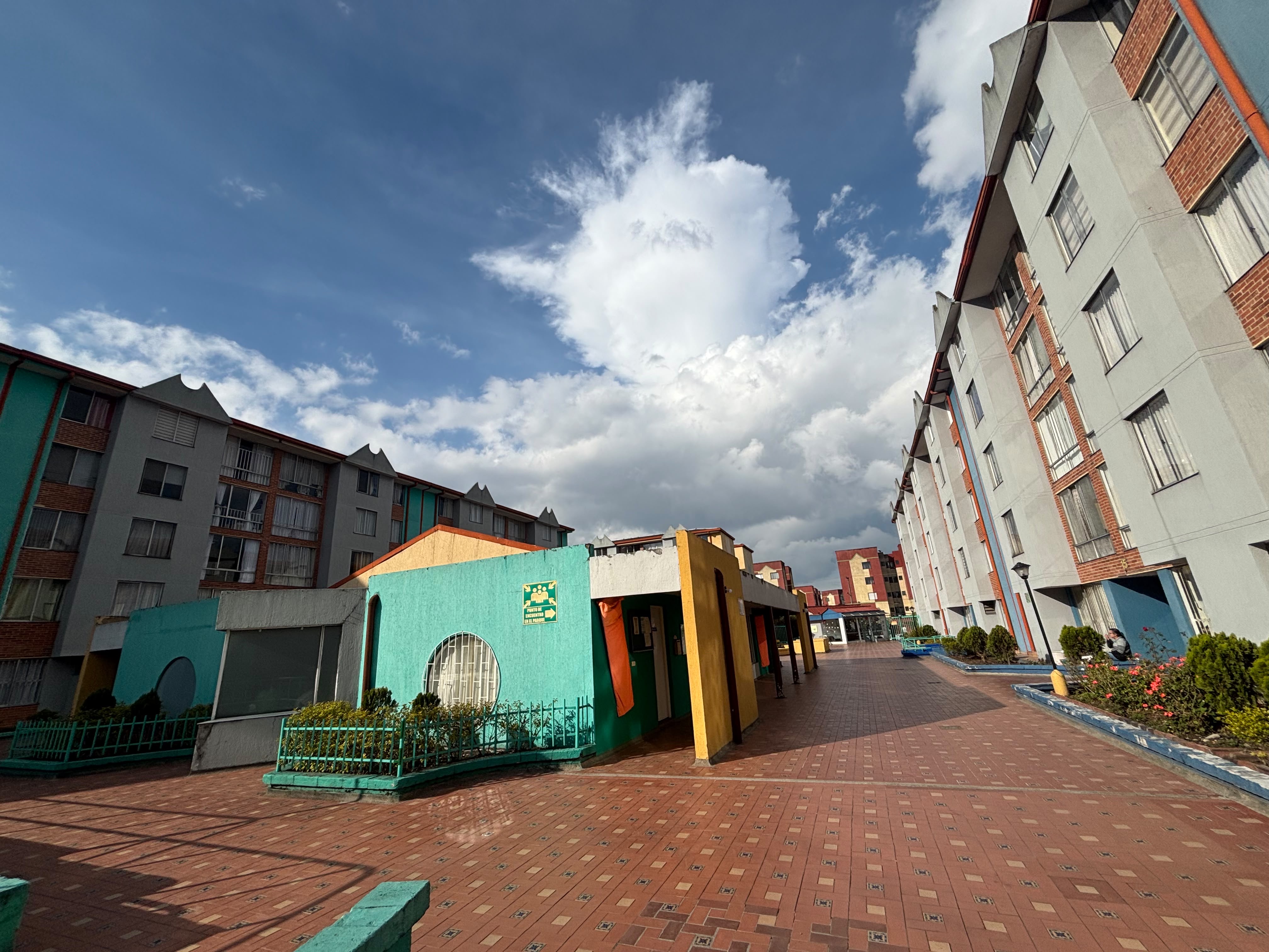 Apartamento en venta en Ciudad Techo Ii, Bogotá · foto 2 de 13