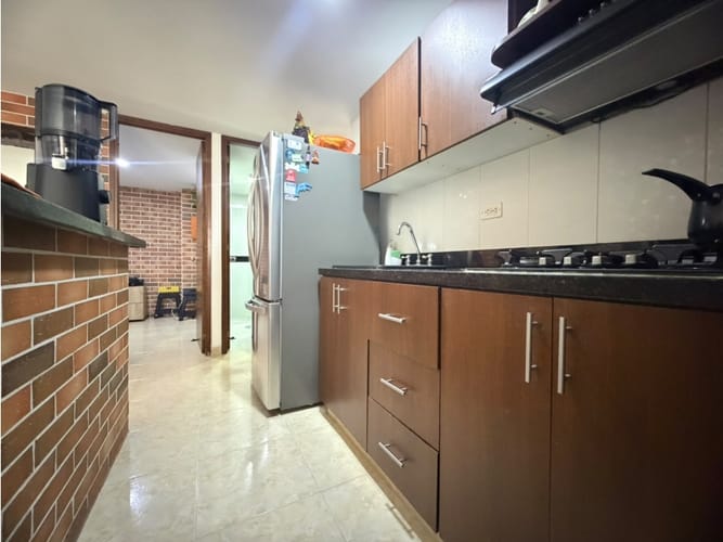 Apartamento de 3 alcobas en venta en Las Lomitas, Sabaneta, 67 m² · foto 4 de 16