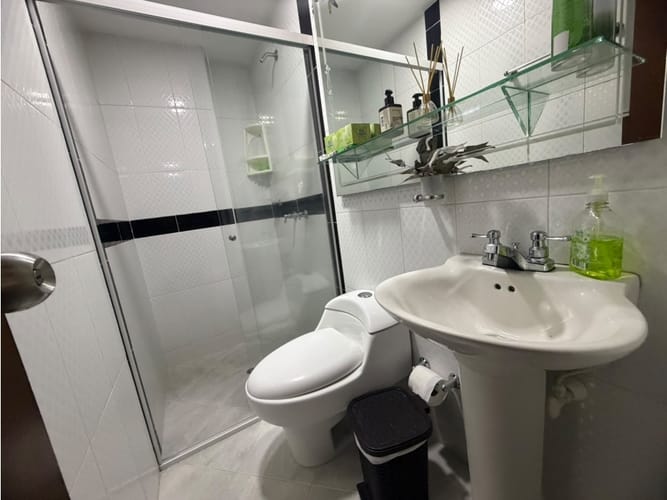 Apartamento de 3 alcobas en venta en Las Lomitas, Sabaneta, 67 m² · foto 11 de 16