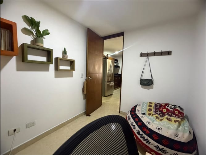 Apartamento de 3 alcobas en venta en Las Lomitas, Sabaneta, 67 m² · foto 12 de 16