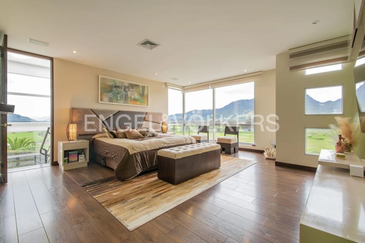 Casa de 4 alcobas en venta en La Violeta, Sopó, 355 m² · foto 9 de 21