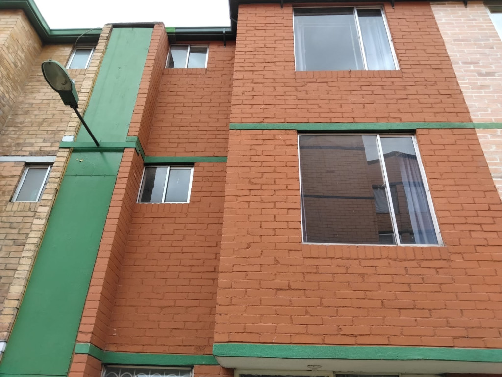 Casa en venta en Fontibon, Bogotá · foto 2 de 10
