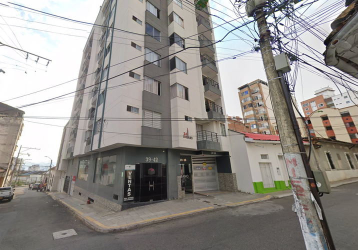 Apartamento de 3 alcobas en venta en Centro, Bucaramanga, 86 m² · foto 2 de 13