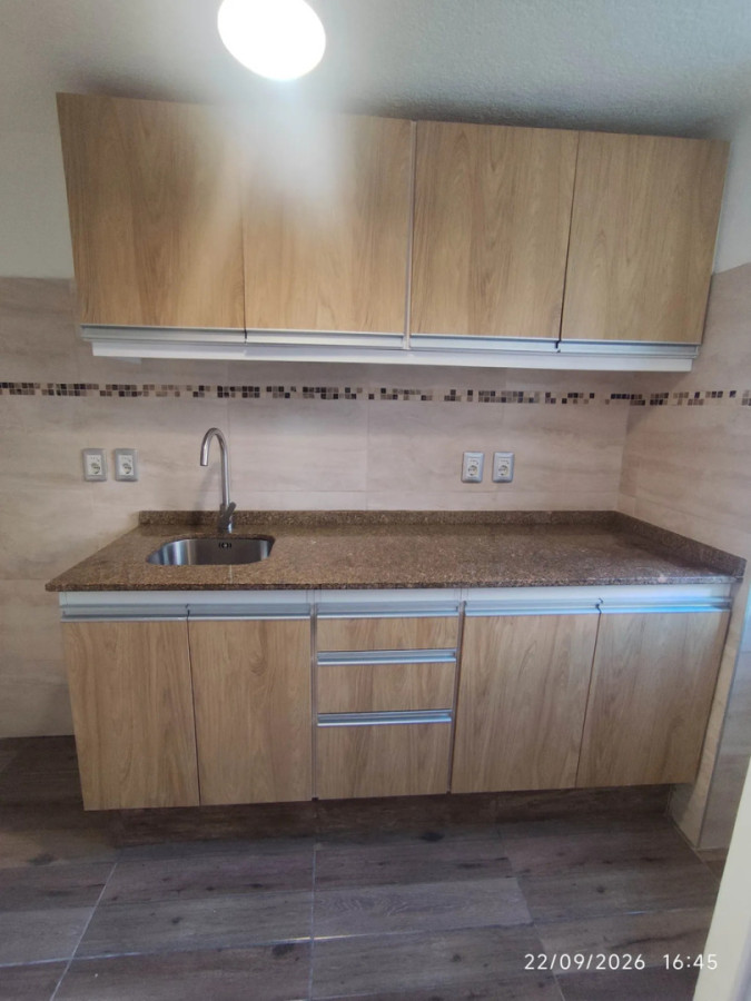 Alquiler Apartamento A Nuevo 3 Dormitorios A 2 Cuadras De La Rambla En Puerto Buceo · Foto 11